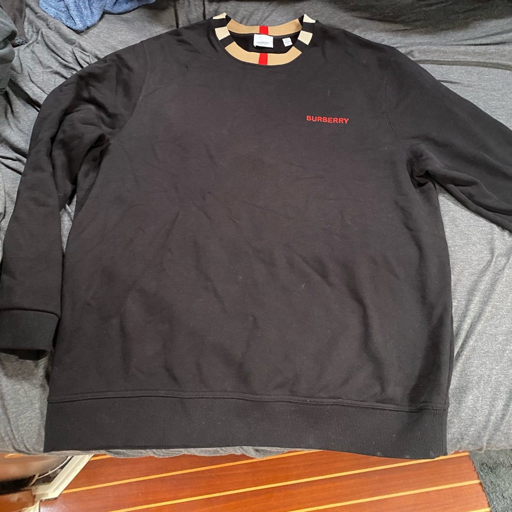 XL Burberry Crewneck